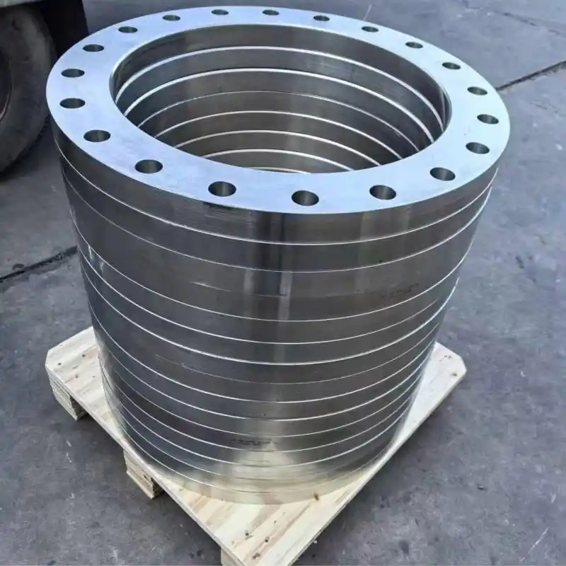 Marine flanges in a range of standards and sizes